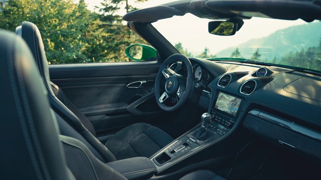 Porsche 718 Boxster Gts photo 3