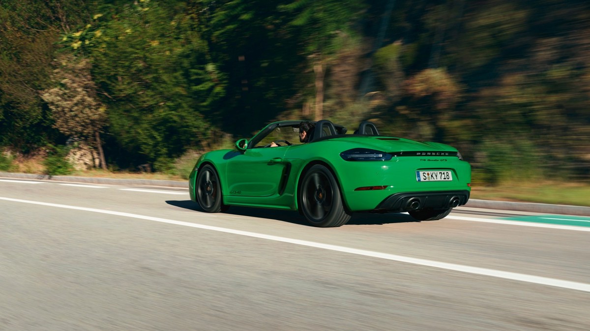 Porsche PORSCHE 718 Boxster T 2.0L 6MT (300 HP)