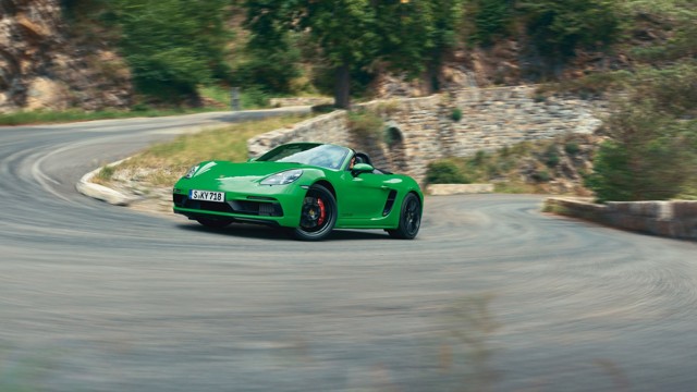 Porsche 718 Boxster Gts photo 2