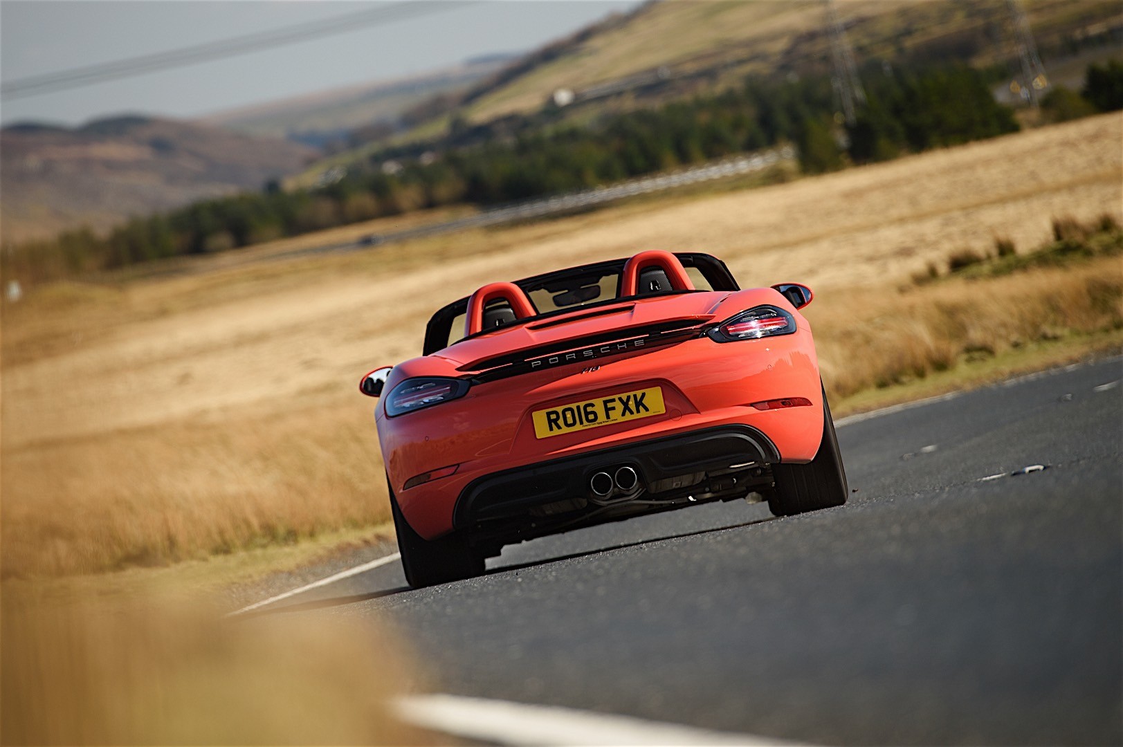 Porsche 718 Boxster S photo 36