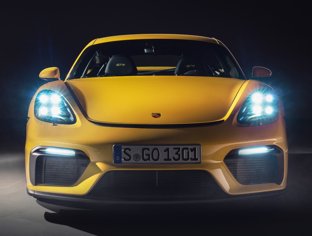 Porsche 718 Cayman Gt4 photo 7