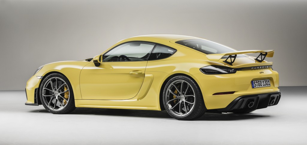 Porsche 718 Cayman Gt4 photo 9