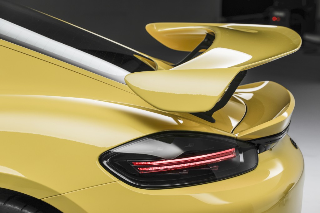 Porsche 718 Cayman Gt4 photo 13