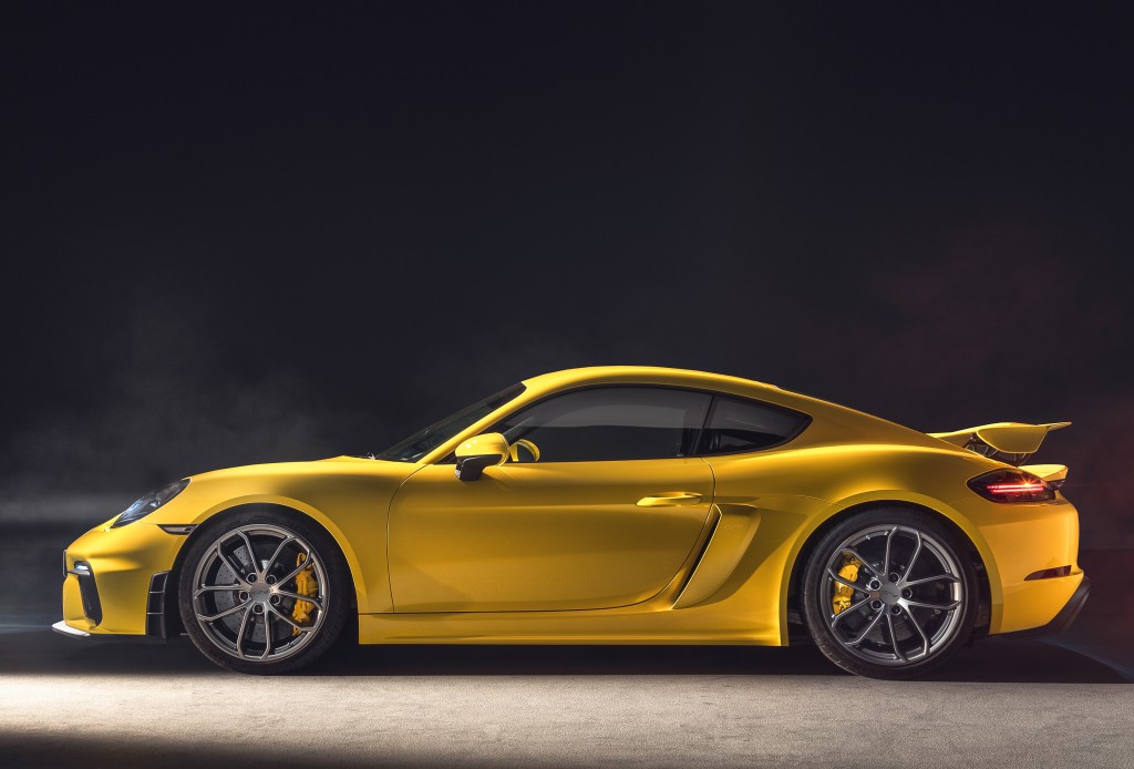 Porsche 718 Cayman Gt4 photo 5