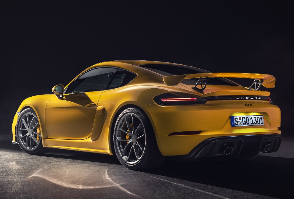 Porsche 718 Cayman Gt4 photo 6