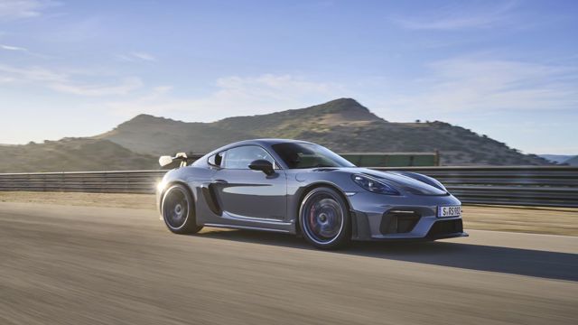 Porsche 718 Cayman Gt4 foto 10