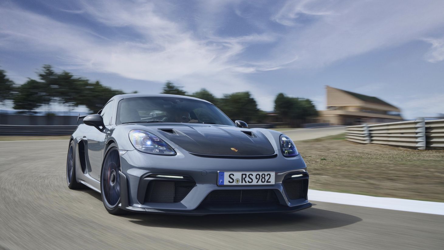Porsche 718 Cayman Gt4 photo 11