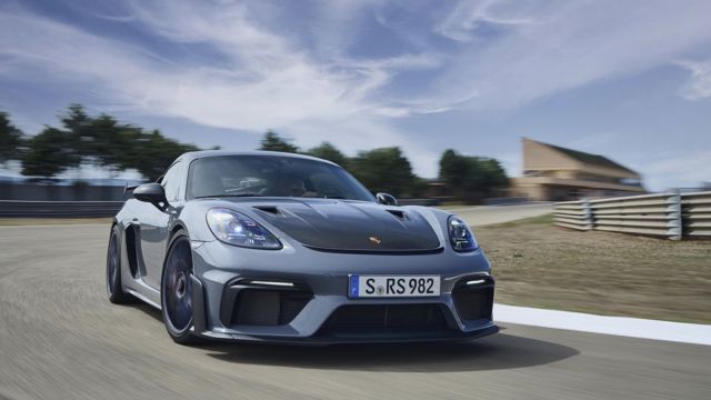Porsche 718 Cayman Gt4 foto 11