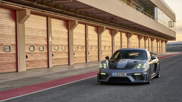Porsche 718 Cayman Gt4 foto 6