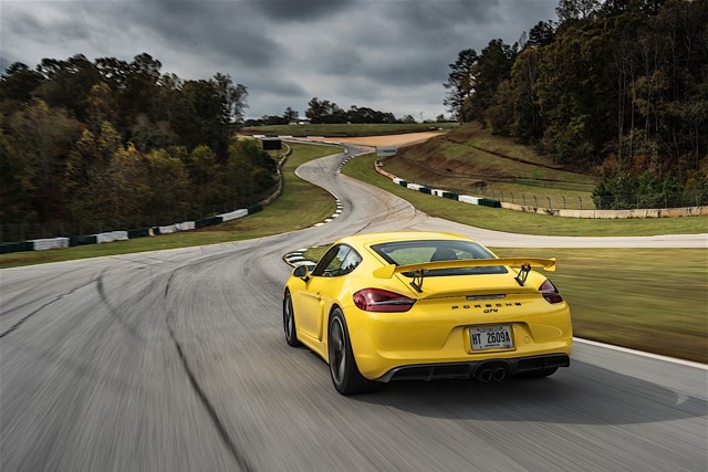 Porsche 718 Cayman Gt4 foto 1