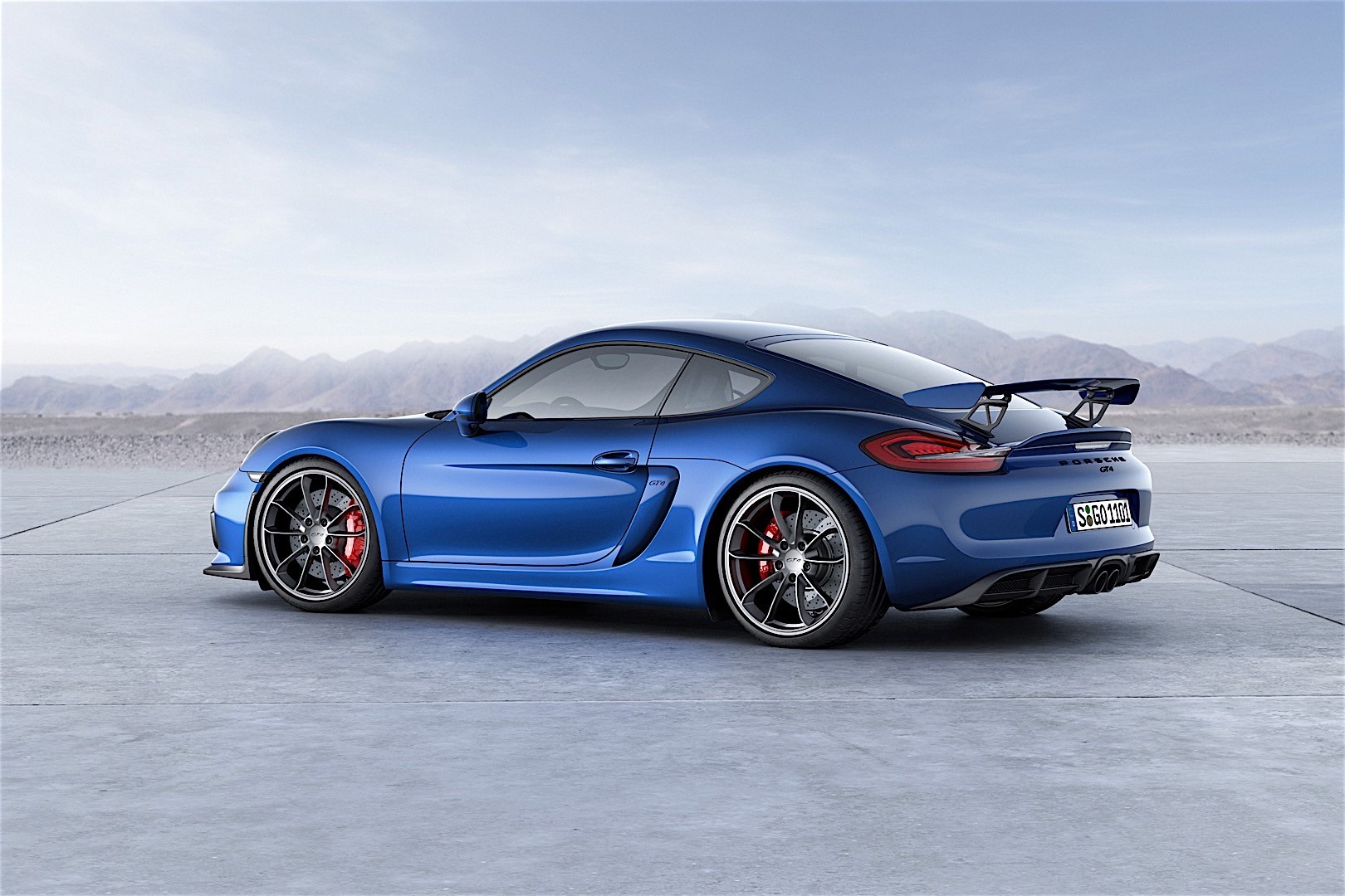Porsche 718 Cayman Gt4 photo 3