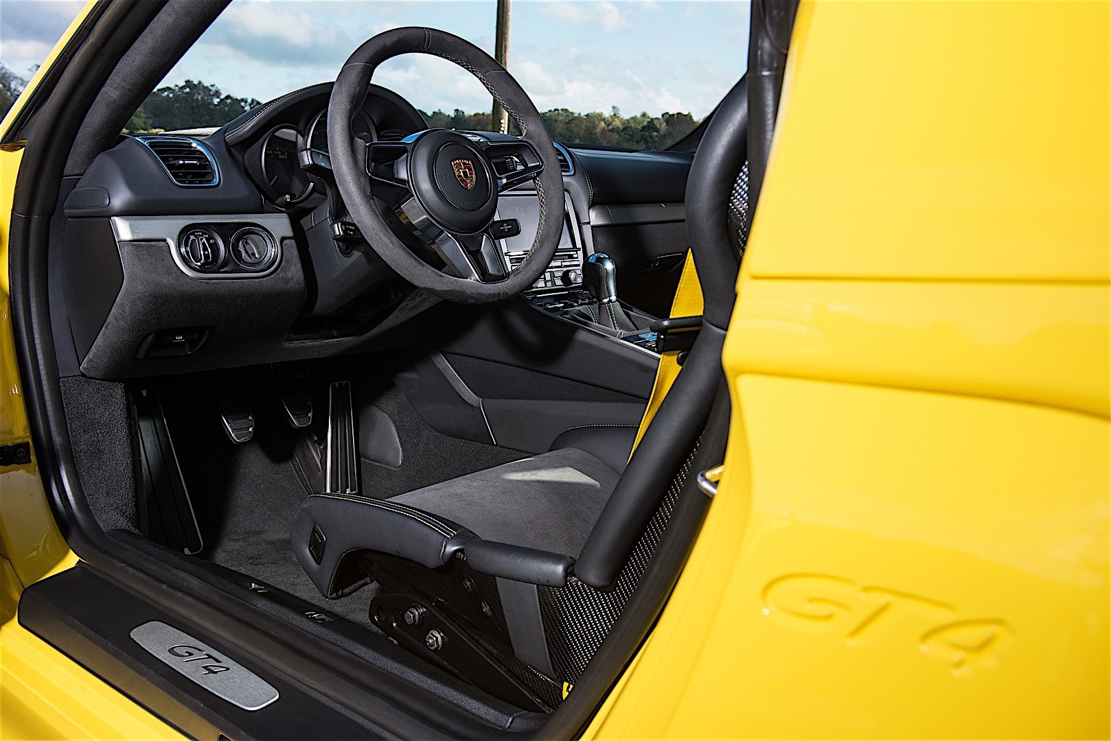 Porsche 718 Cayman Gt4 photo 62