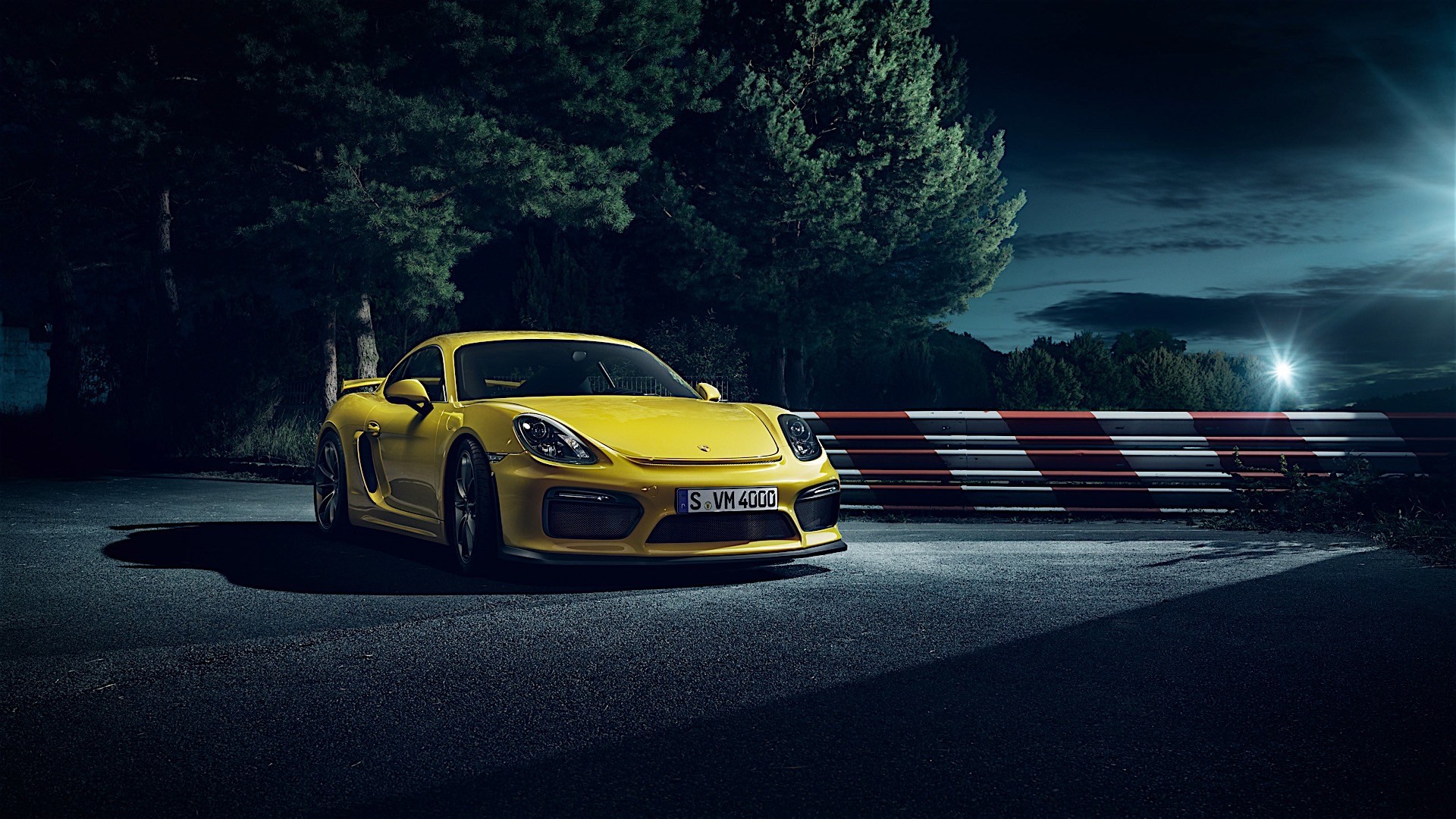 Porsche 718 Cayman Gt4 photo 12