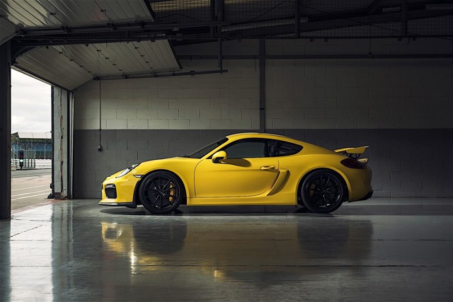 Porsche 718 Cayman Gt4 foto 21