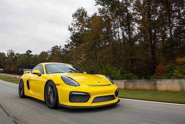 Porsche 718 Cayman Gt4 foto 23