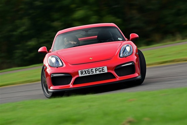 Porsche 718 Cayman Gt4 foto 30