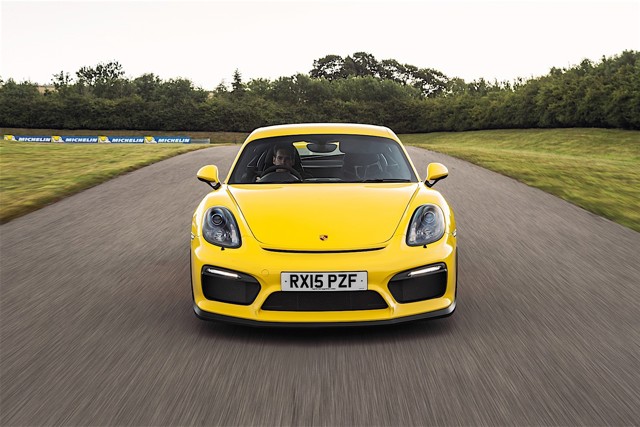 Porsche 718 Cayman Gt4 foto 46