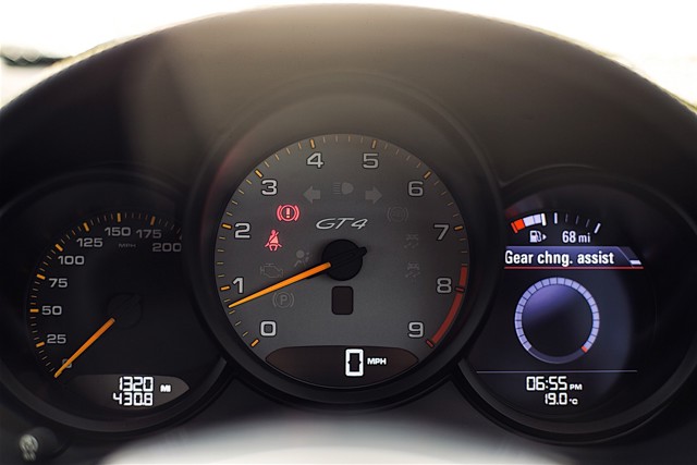 Porsche 718 Cayman Gt4 foto 67