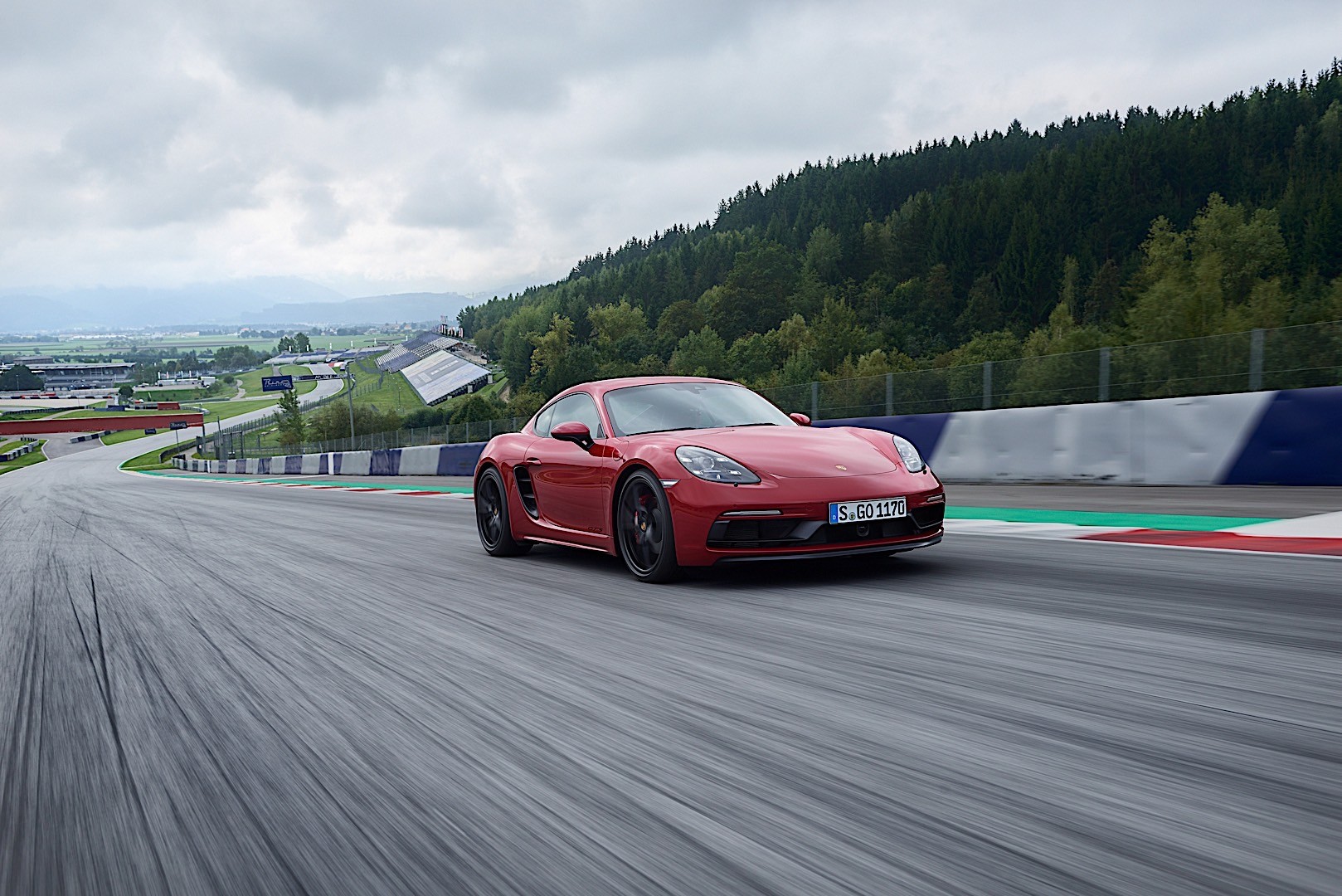 Porsche 718 Cayman Gts photo 4