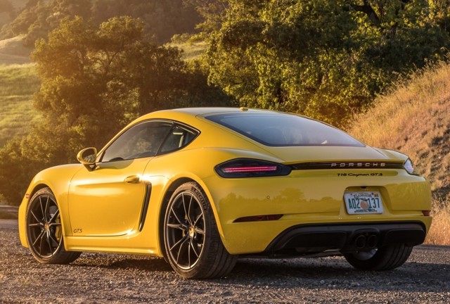 Porsche 718 Cayman Gts photo 10