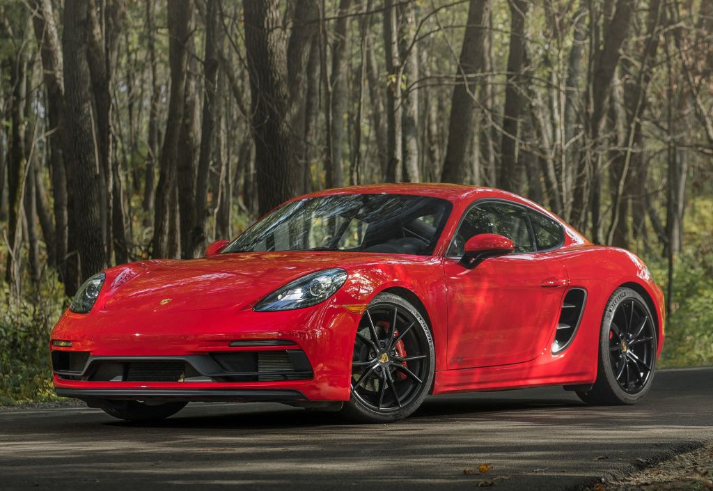 Porsche 718 Cayman Gts photo 24