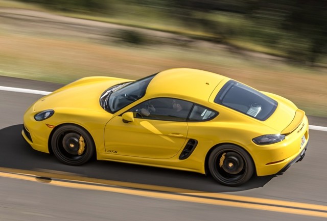 Porsche 718 Cayman Gts photo 3