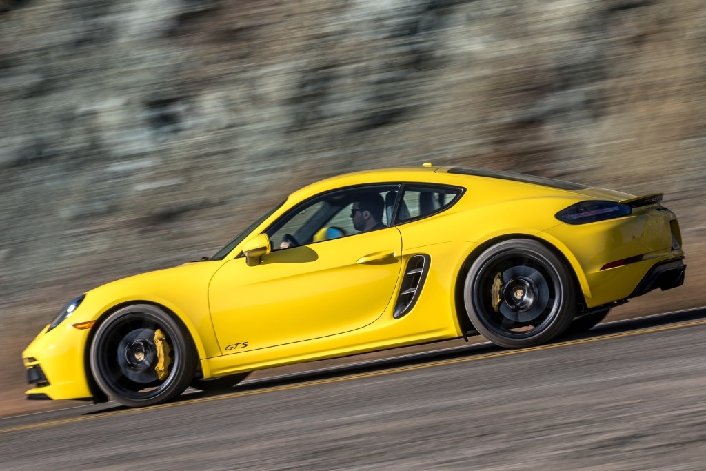Porsche 718 Cayman Gts photo 4