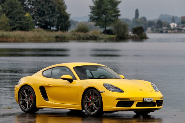 Porsche 718 Cayman S foto 18