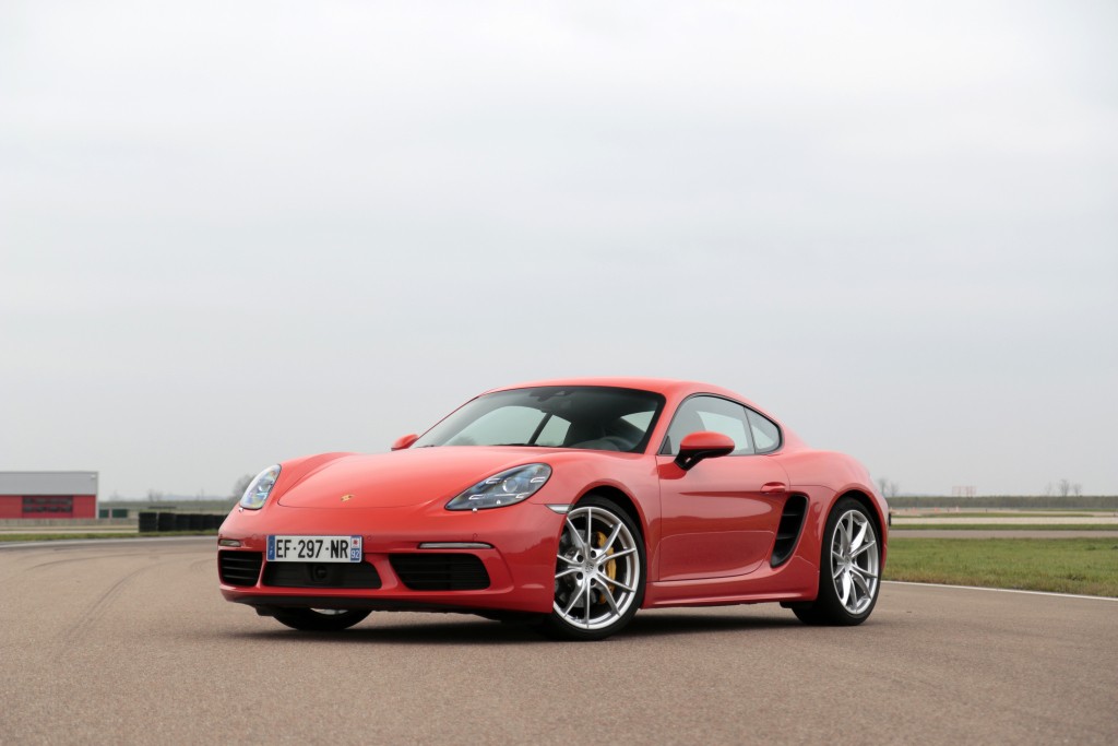 Porsche 718 Cayman S photo 29