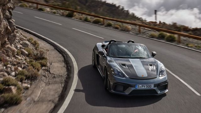 Porsche 718 Spyder photo 4