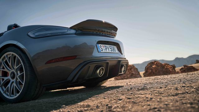 Porsche 718 Spyder photo 5