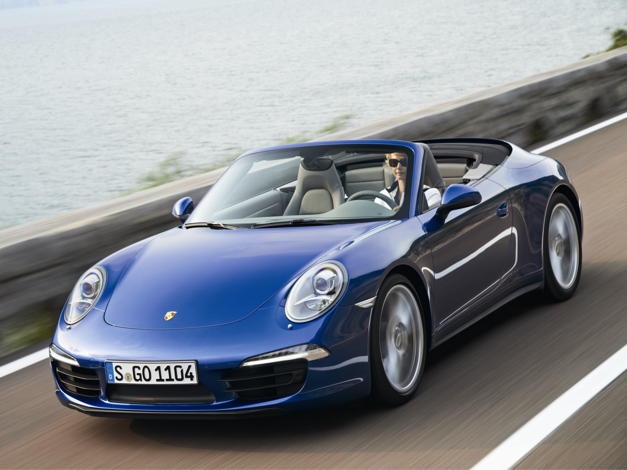 Porsche 911 Carrera 4 Cabriolet photo 14