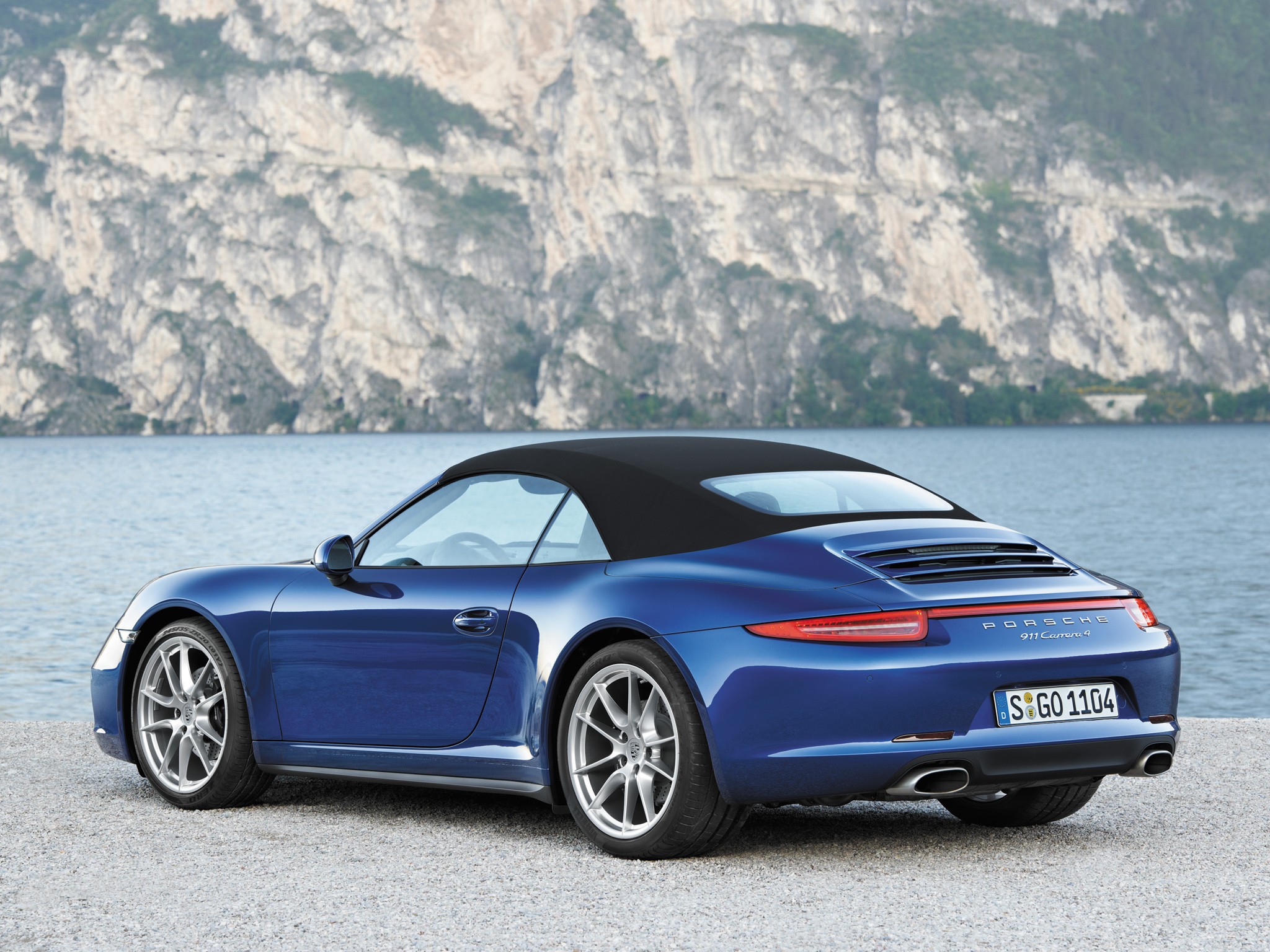 Porsche 911 Carrera 4 Cabriolet photo 21