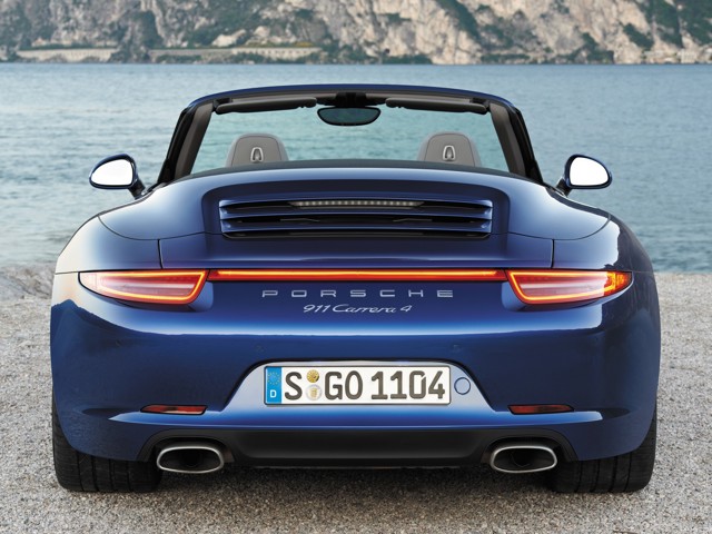 Porsche 911 Carrera 4 Cabriolet photo 23