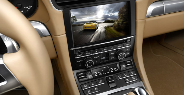 Porsche 911 Carrera 4 Cabriolet photo 31