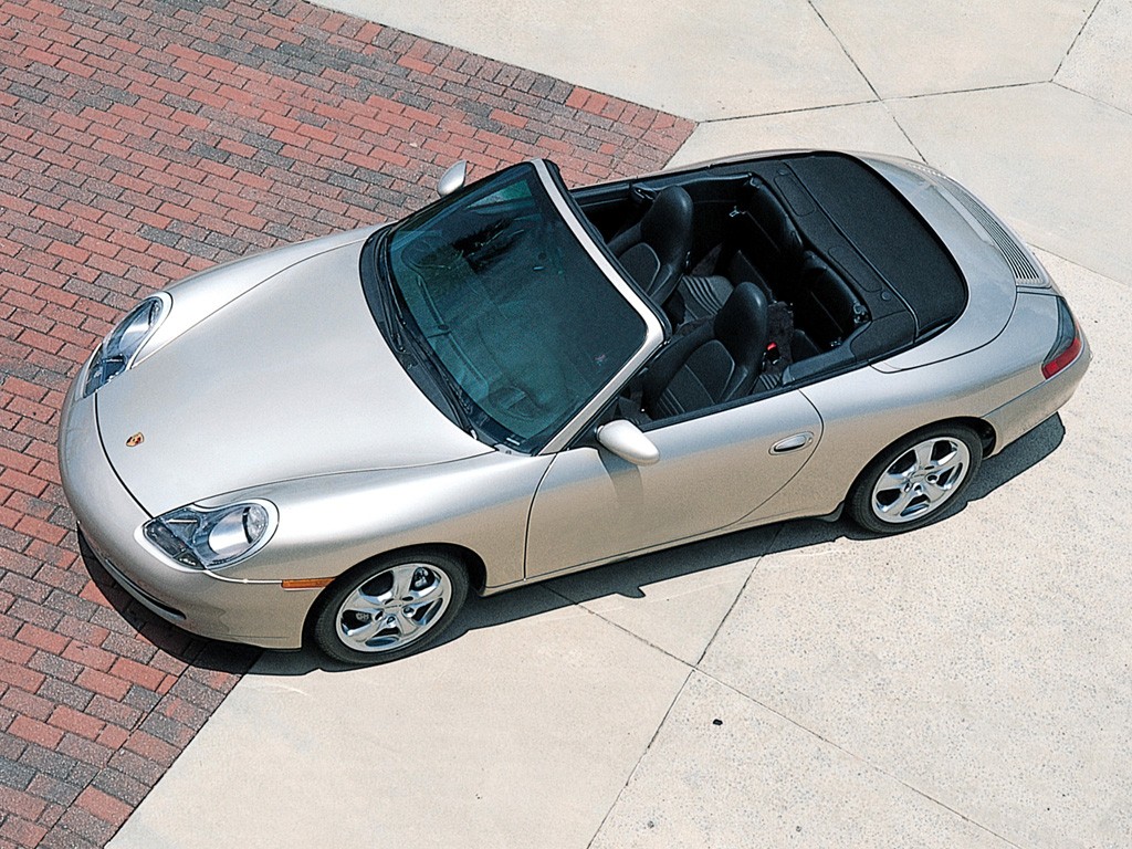 Porsche 911 Carrera 4 Cabriolet photo 10