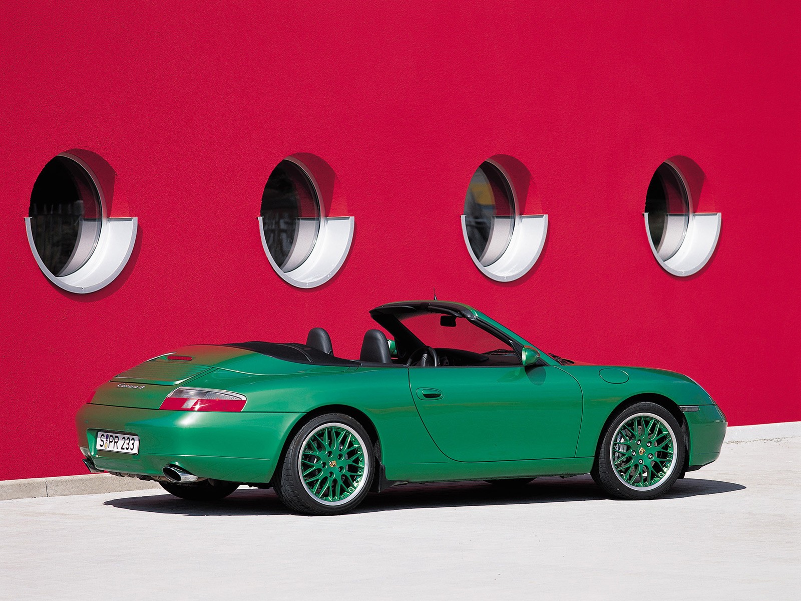 Porsche 911 Carrera 4 Cabriolet photo 15