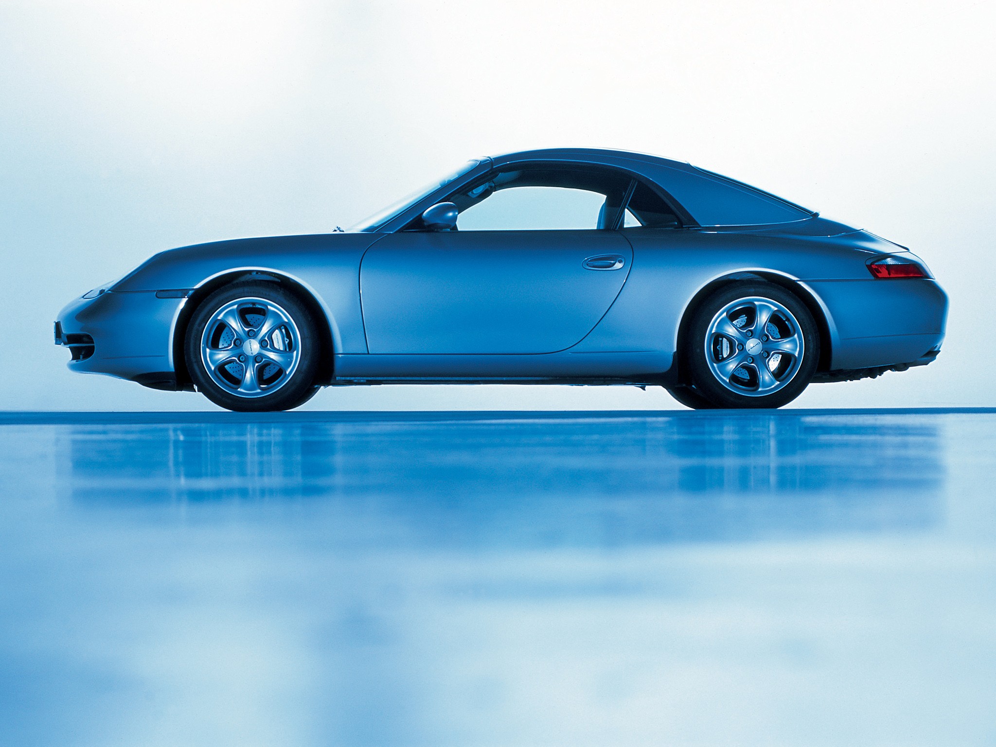 Porsche 911 Carrera 4 Cabriolet photo 25