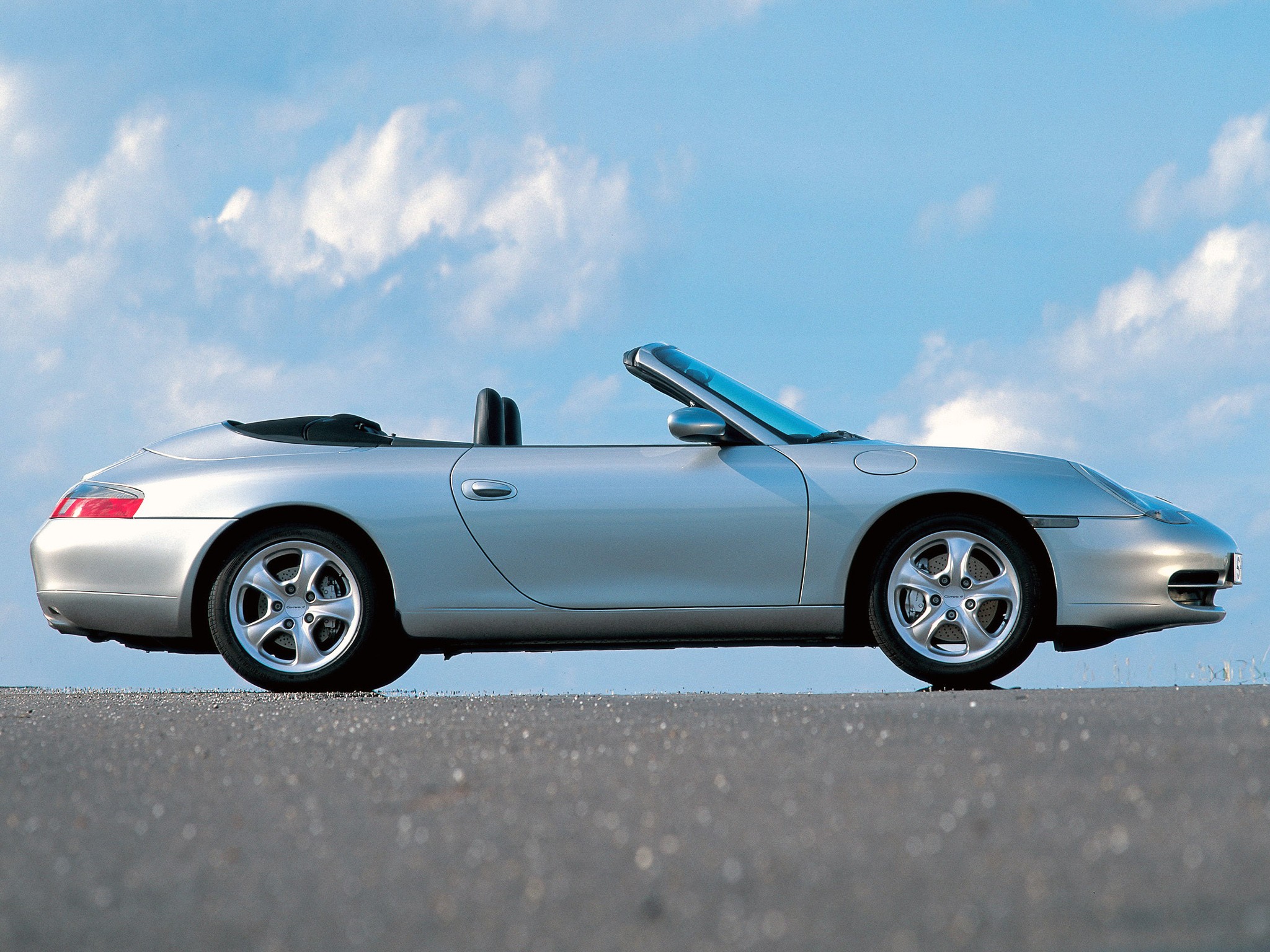 Porsche 911 Carrera 4 Cabriolet photo 27