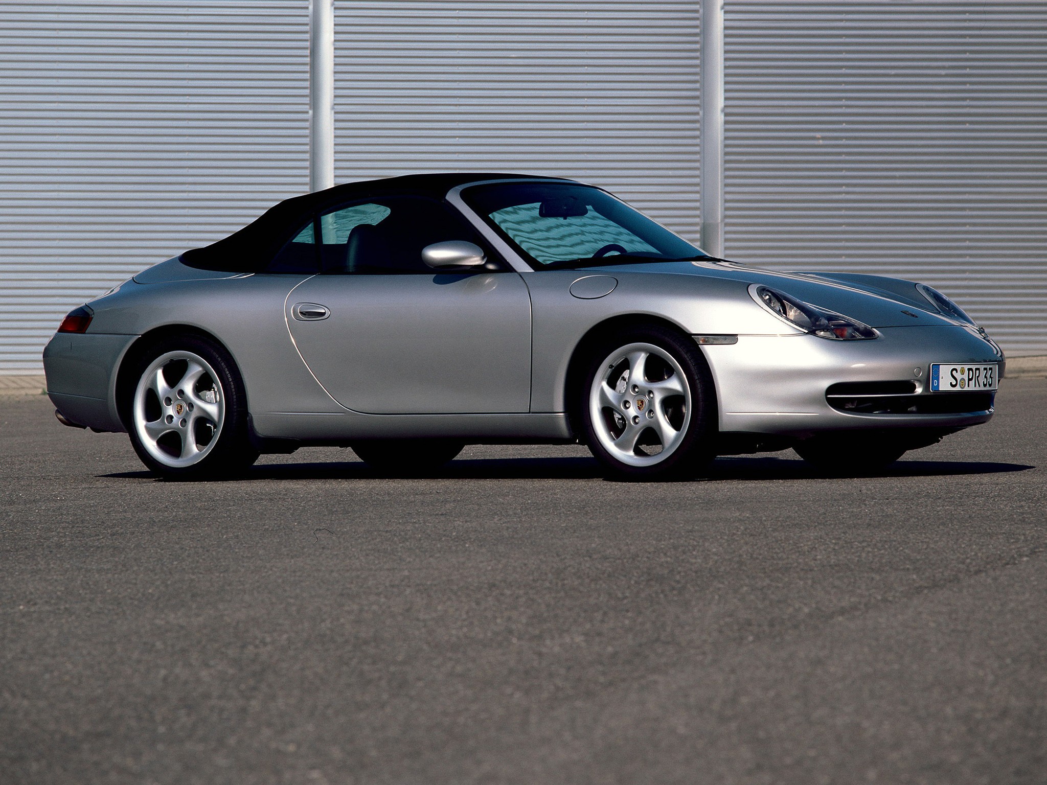 Porsche 911 Carrera 4 Cabriolet photo 28