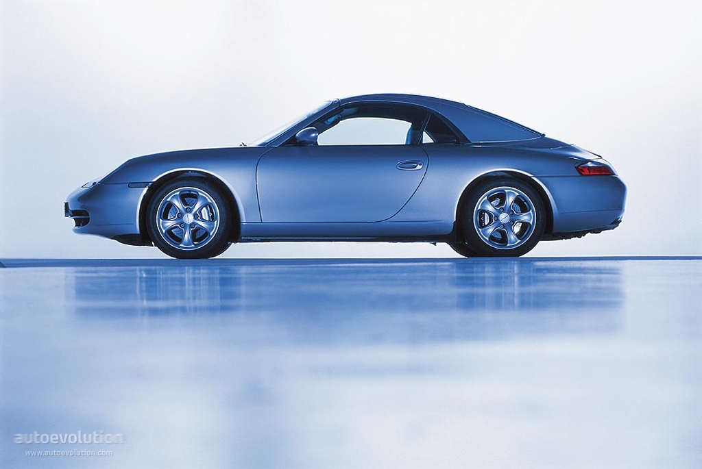 Porsche 911 Carrera 4 Cabriolet photo 8