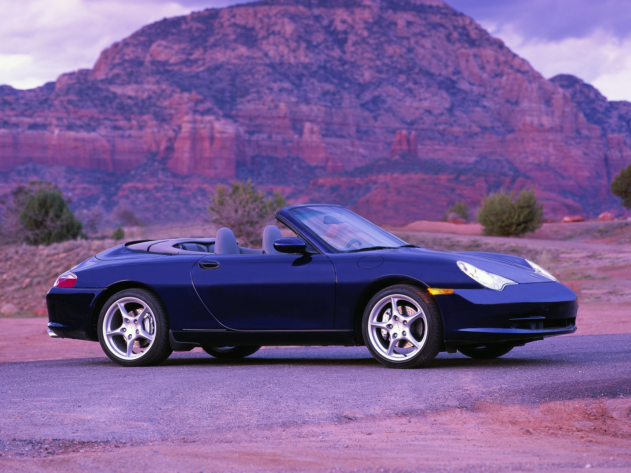 Porsche 911 Carrera 4 Cabriolet photo 4