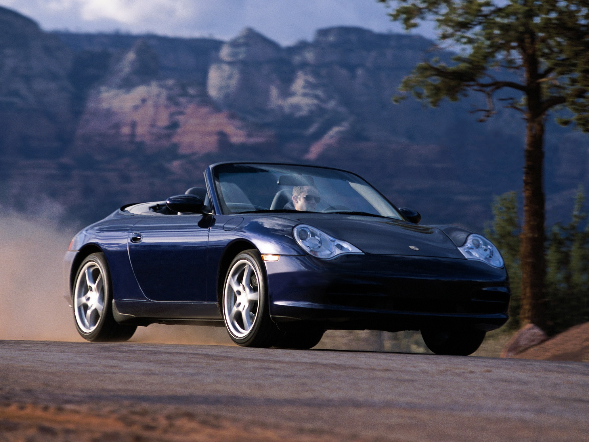 Porsche 911 Carrera 4 Cabriolet photo 5