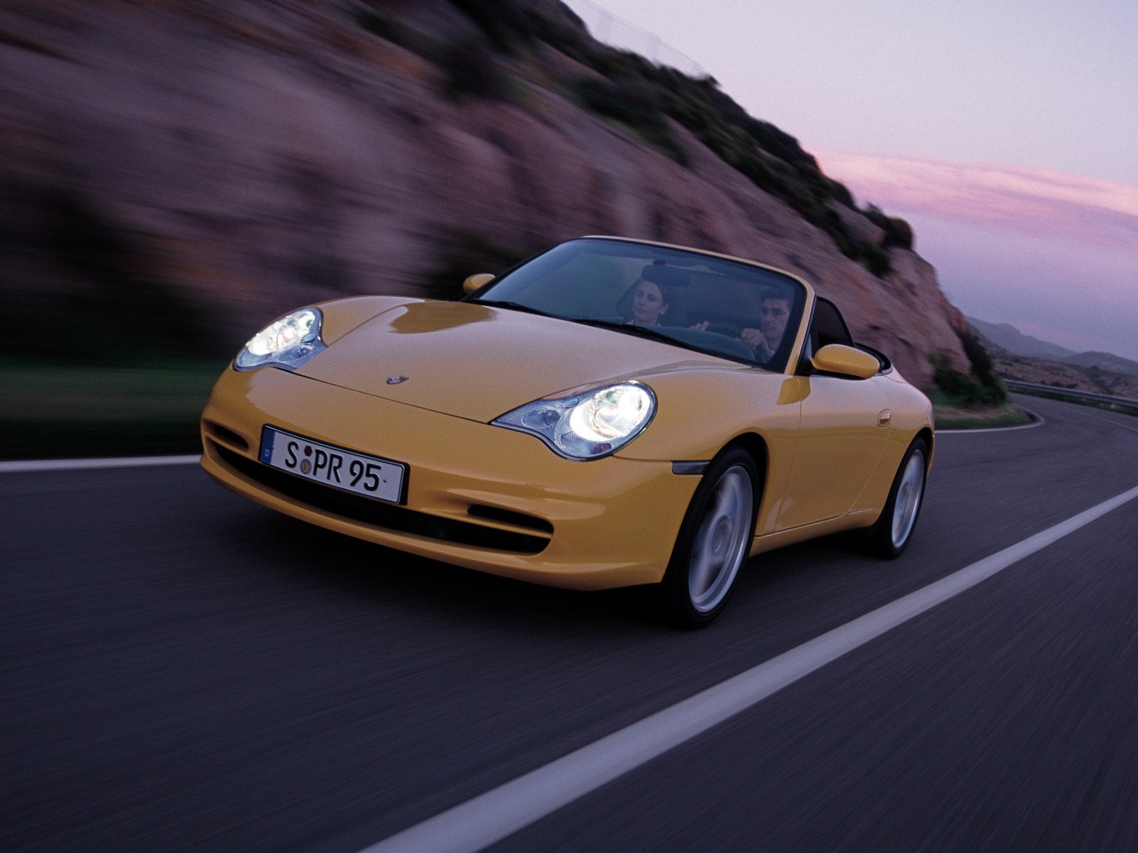 Porsche 911 Carrera 4 Cabriolet photo 9