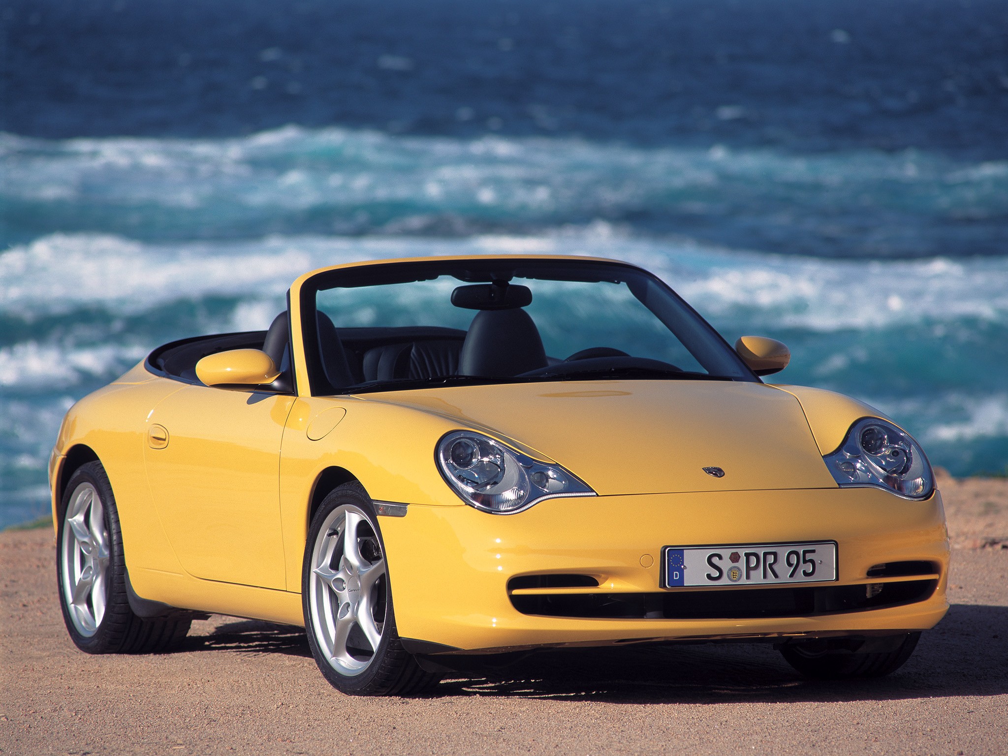 Porsche 911 Carrera 4 Cabriolet photo 15