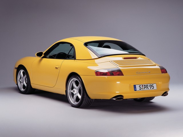 Porsche 911 Carrera 4 Cabriolet photo 21