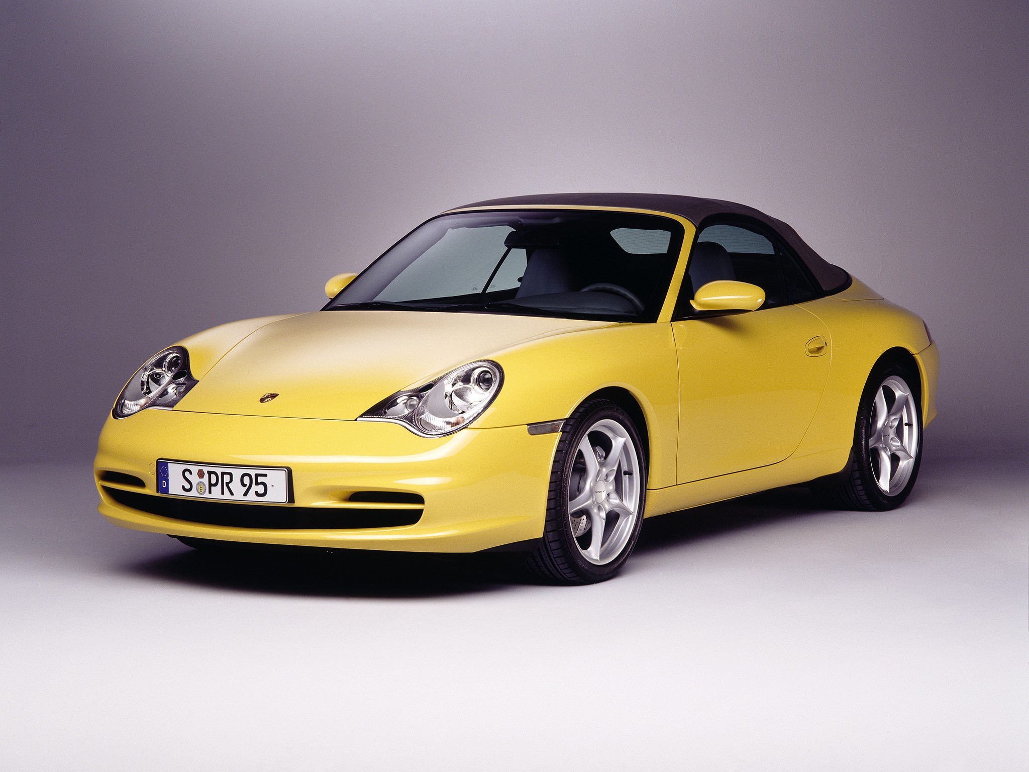 Porsche 911 Carrera 4 Cabriolet photo 23