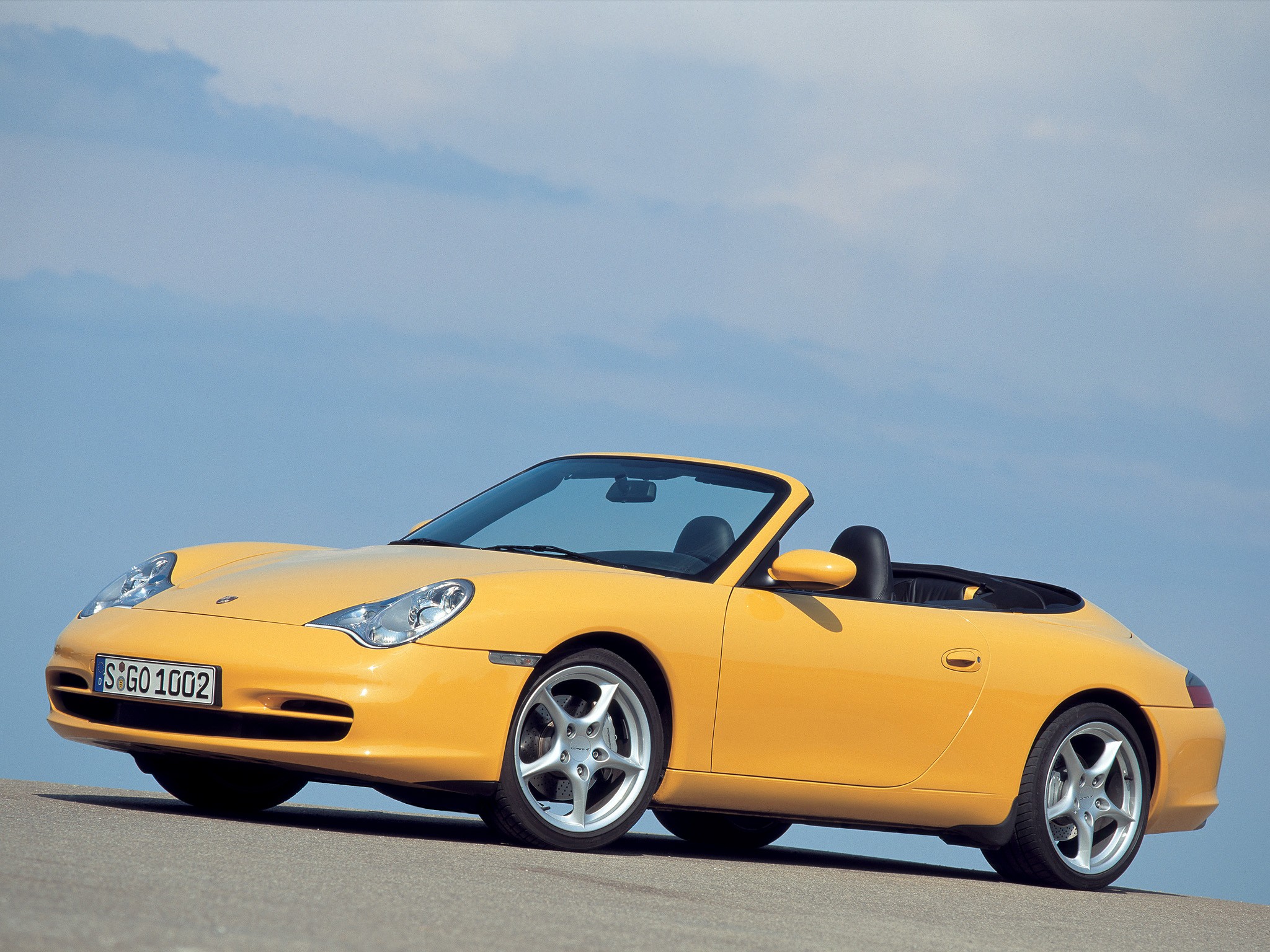 Porsche 911 Carrera 4 Cabriolet photo 27
