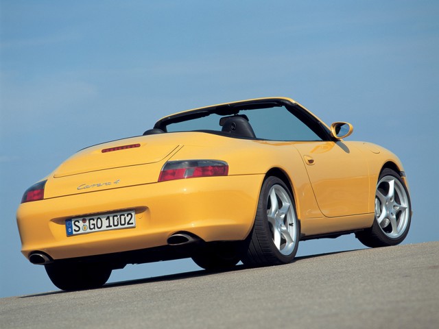 Porsche 911 Carrera 4 Cabriolet photo 28
