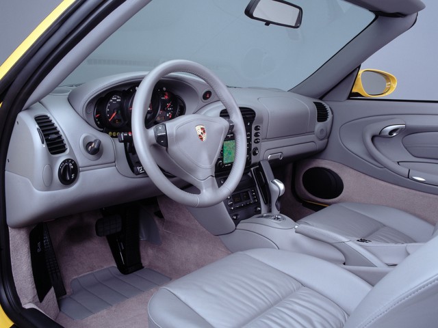 Porsche 911 Carrera 4 Cabriolet photo 33